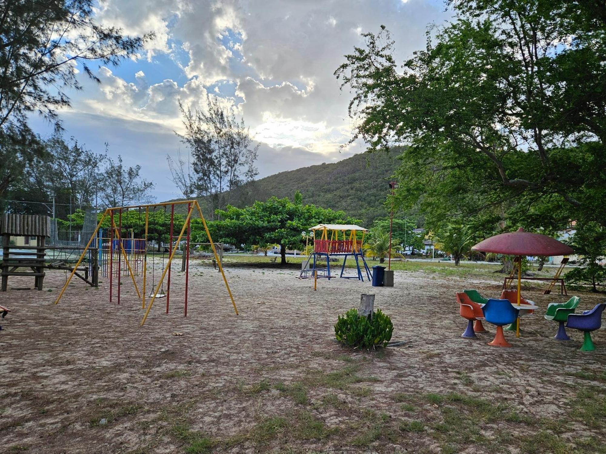 Condominio Cabo Frio Exteriör bild